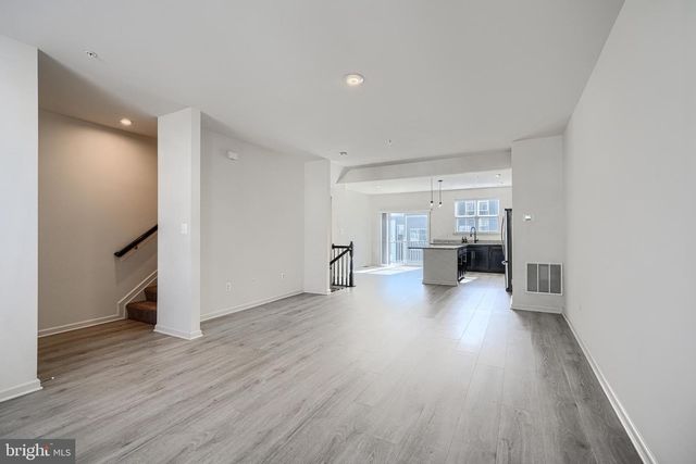 1815 IRIS LN, Hanover, MD 21076