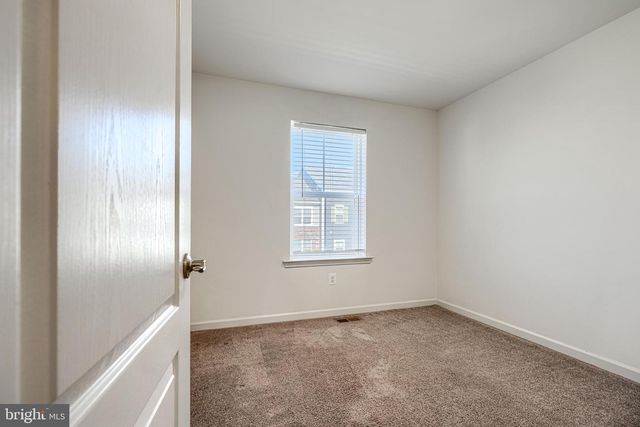 1815 IRIS LN, Hanover, MD 21076