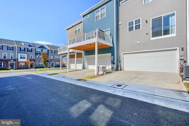 1815 IRIS LN, Hanover, MD 21076