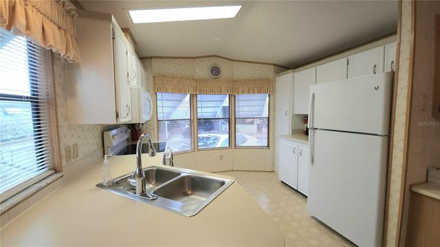 3275 26TH AVENUE E 160, Bradenton, FL 34208