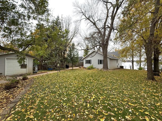5134 E Eagle Lake Road, Willmar, MN 56201