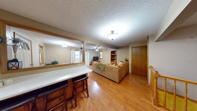 5134 E Eagle Lake Road, Willmar, MN 56201