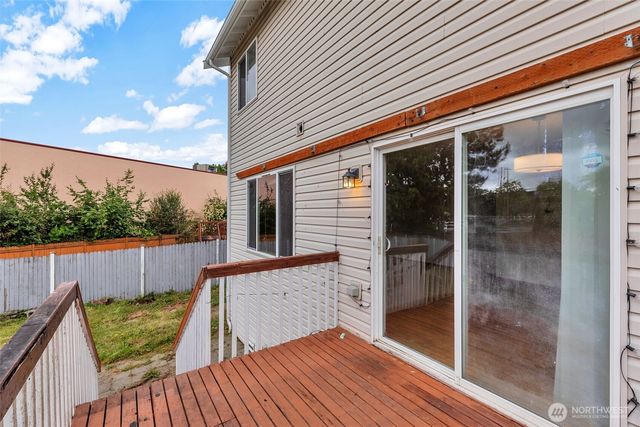 728 95th Court SE, Everett, WA 98208