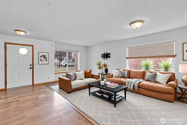 728 95th Court SE, Everett, WA 98208