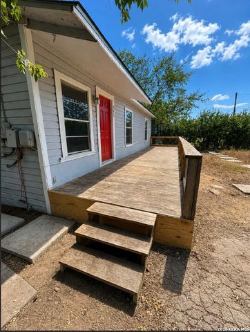 391 DORIE ST, San Antonio, TX 78220