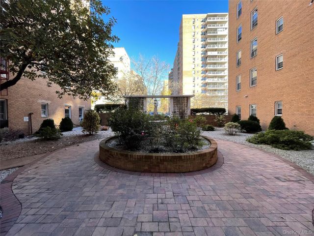 42-42 Colden Street B21, Flushing, NY 11355