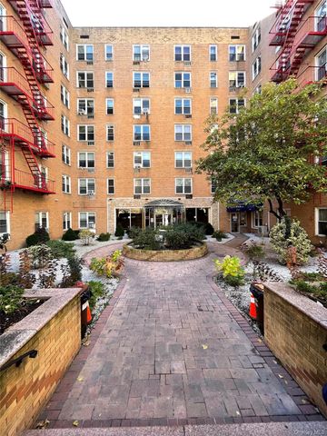 42-42 Colden Street B21, Flushing, NY 11355