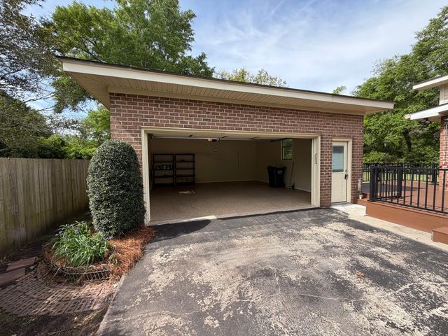 1117 Gilmore Avenue, Holly Hill, SC 29059