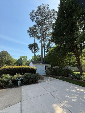 8776 Adams DR E, Suffolk, VA 23433