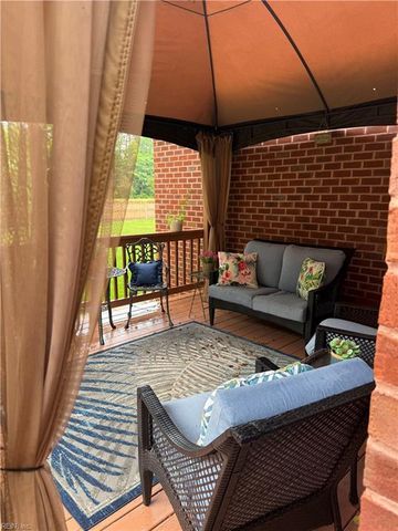 8776 Adams DR E, Suffolk, VA 23433