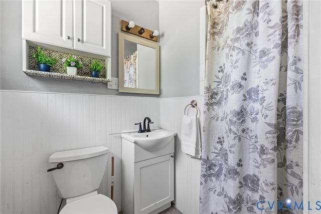 409 Brown Ave, Hopewell, VA 23860