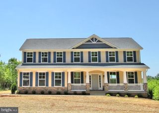2 BLUEBIRD LN, Stafford, VA 22554