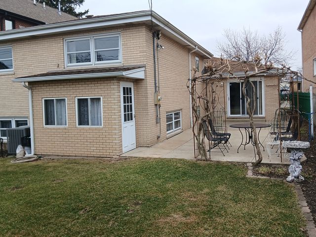 7106 W Schreiber Avenue, Chicago, IL 60631