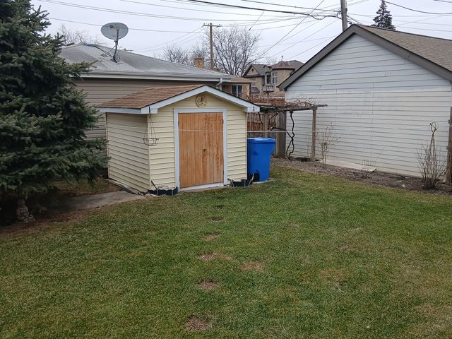 7106 W Schreiber Avenue, Chicago, IL 60631