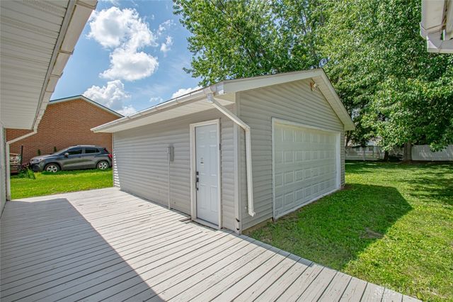 45 Long Drive, Eaton, OH 45320