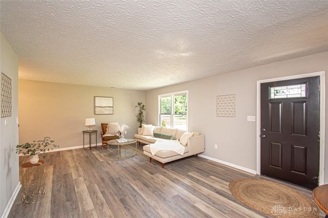45 Long Drive, Eaton, OH 45320
