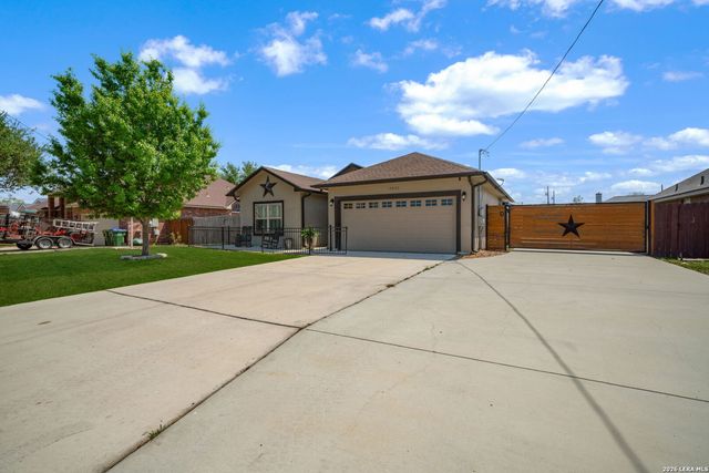 15820 Chippewa, Selma, TX 78154