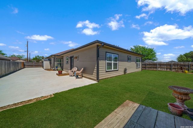 15820 Chippewa, Selma, TX 78154