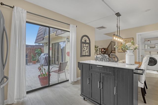 5808 SE Riverboat Drive 304, Stuart, FL 34997