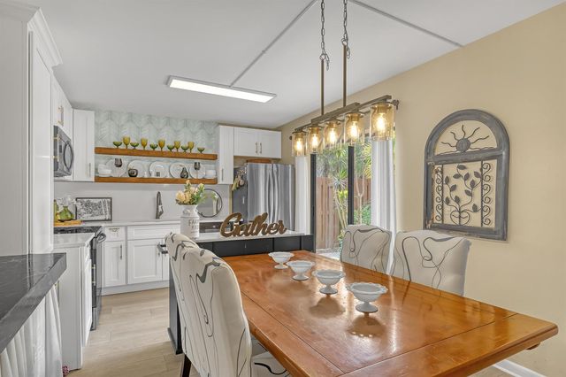 5808 SE Riverboat Drive 304, Stuart, FL 34997