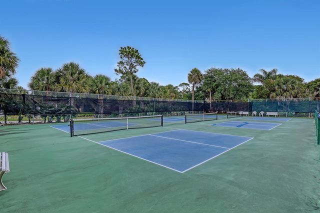 5808 SE Riverboat Drive 304, Stuart, FL 34997