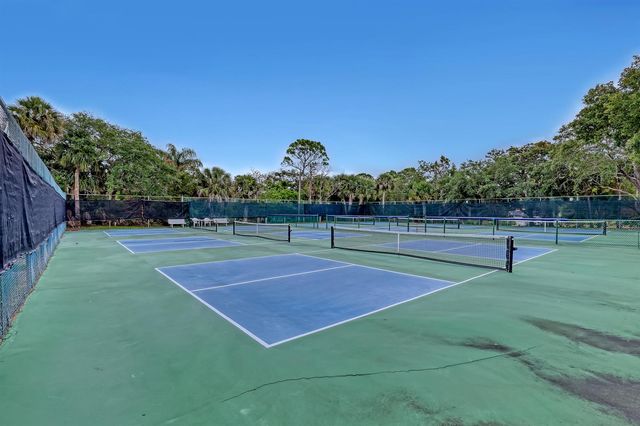 5808 SE Riverboat Drive 304, Stuart, FL 34997