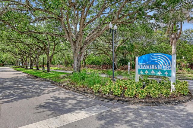 5808 SE Riverboat Drive 304, Stuart, FL 34997