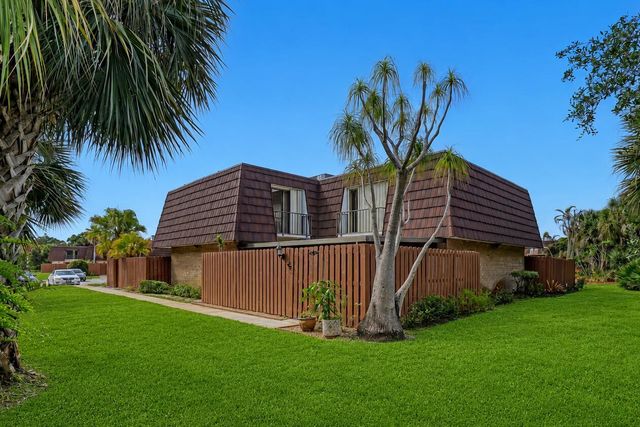 5808 SE Riverboat Drive 304, Stuart, FL 34997