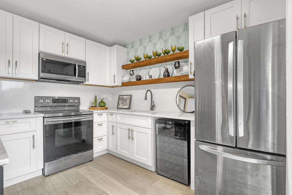 5808 SE Riverboat Drive 304, Stuart, FL 34997