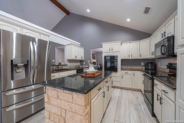 119 SCENIC HILLS, La Vernia, TX 78121