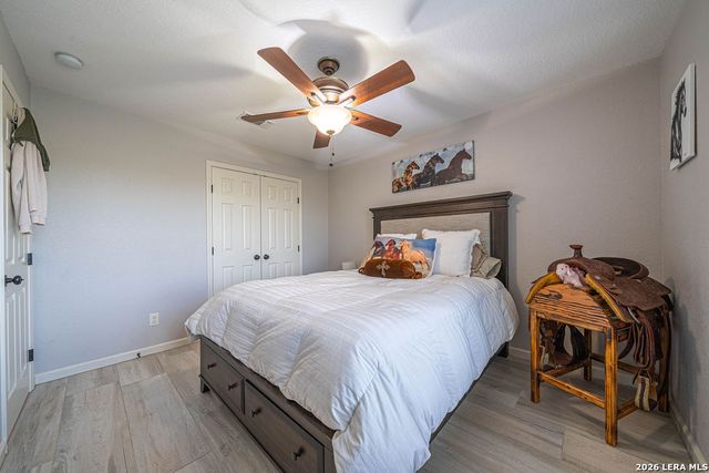 119 SCENIC HILLS, La Vernia, TX 78121