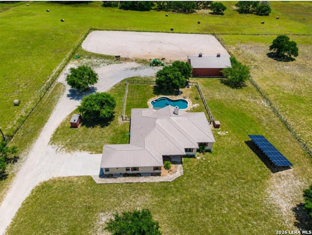 119 SCENIC HILLS, La Vernia, TX 78121
