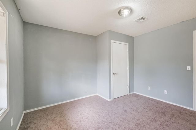 300 N Market Street, Louise, TX 77455