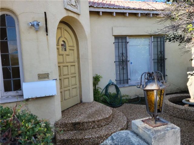 3805 Linden Avenue, Long Beach, CA 90807