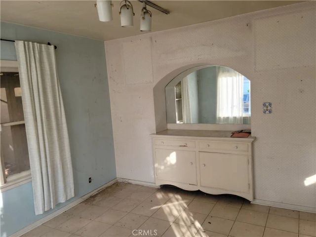 3805 Linden Avenue, Long Beach, CA 90807