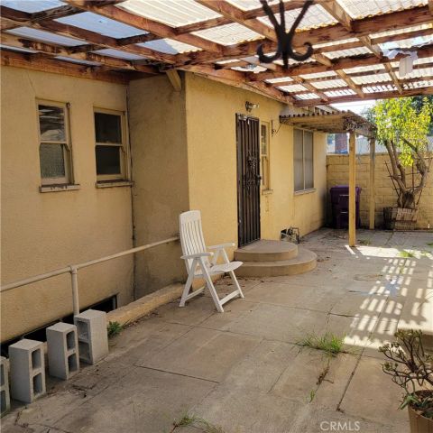 3805 Linden Avenue, Long Beach, CA 90807