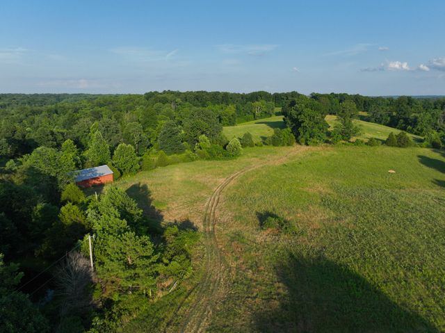 2 Shiloh Canaan Road, Palmyra, TN 37142