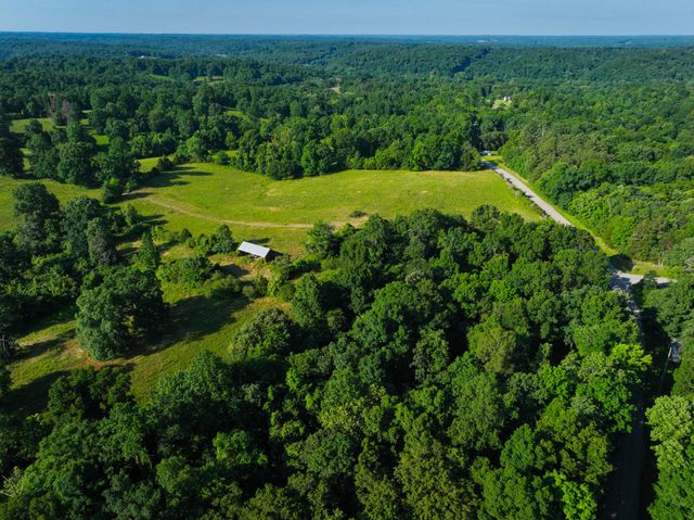 2 Shiloh Canaan Road, Palmyra, TN 37142