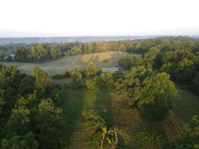 2 Shiloh Canaan Road, Palmyra, TN 37142
