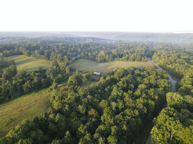 2 Shiloh Canaan Road, Palmyra, TN 37142