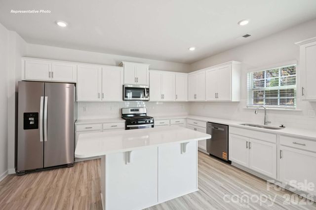 134 Pecan Grove Lane, Statesville, NC 28677