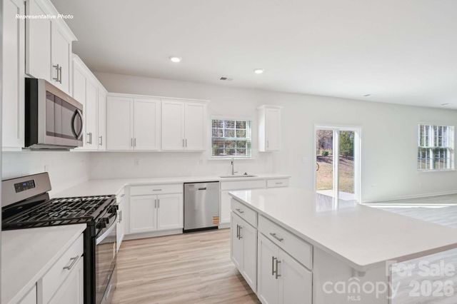 134 Pecan Grove Lane, Statesville, NC 28677