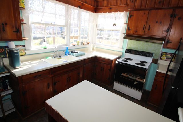 140 Avant Street, Spartanburg, SC 29302