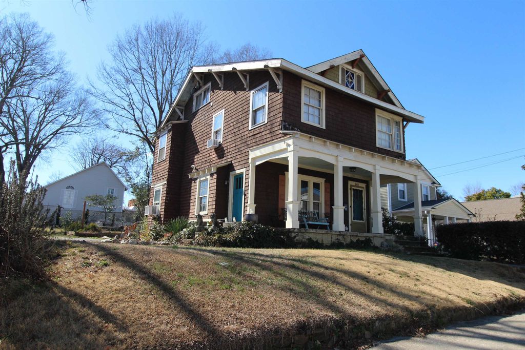 140 Avant Street, Spartanburg, SC 29302