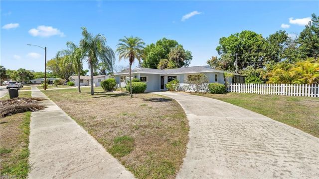 4570 Tennyson DR, North Fort Myers, FL 33903