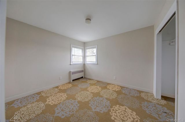 1322 G Street, Valley Stream, NY 11580