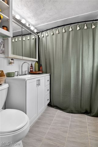 12443 Goshen Road, Salem, OH 44460