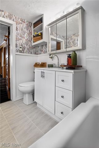 12443 Goshen Road, Salem, OH 44460