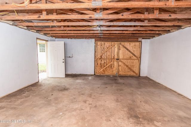 5044 COLONIAL Avenue, Jacksonville, FL 32210