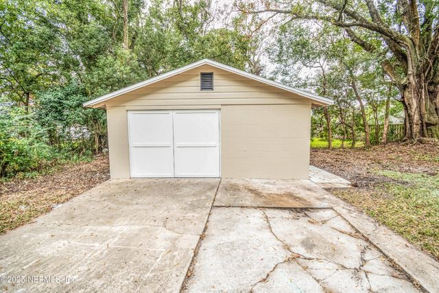 5044 COLONIAL Avenue, Jacksonville, FL 32210